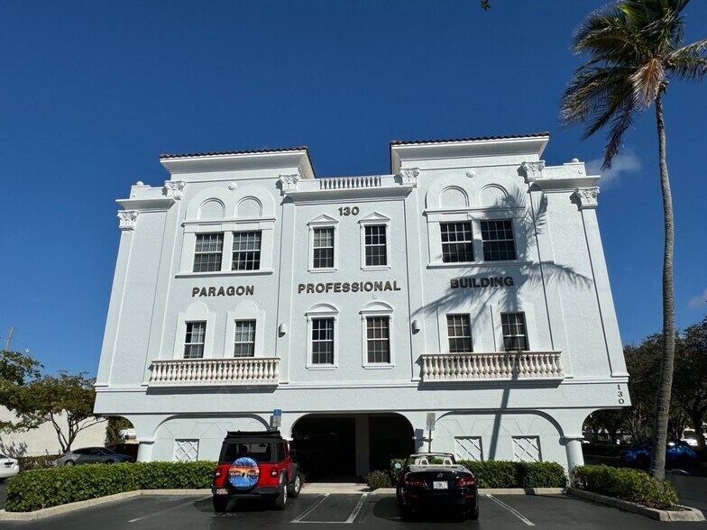 Primary Photo Of 130 9th St N, Naples Medical For Sale