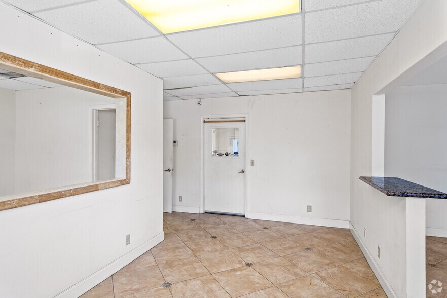 More Photos Of 3825 Investment Ln, West Palm Beach Unknown For Lease