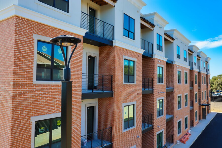 More Photos Of 10899 S Hausman Rd, San Antonio Apartments For Sale