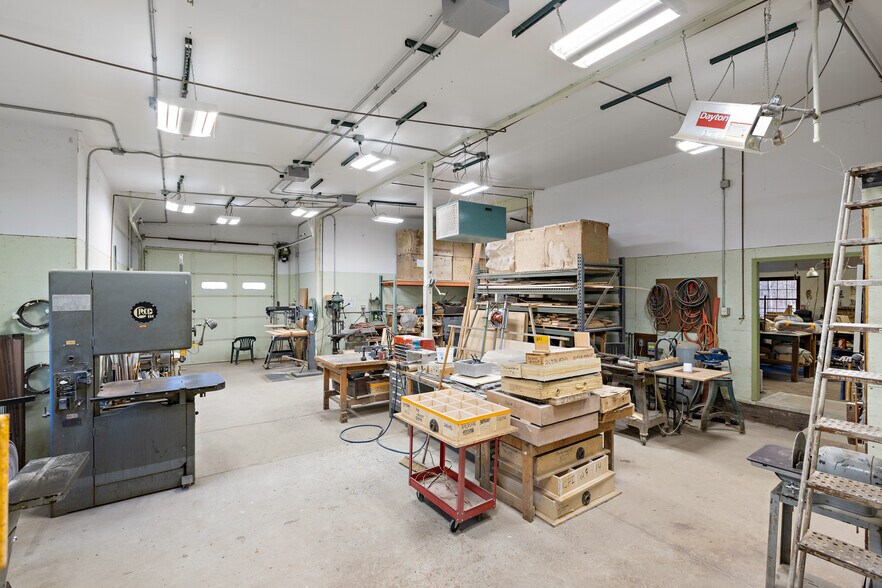 More Photos Of 275 Morristown Rd, Gillette Flex For Sale