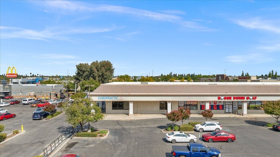 More Photos Of 5646 N Blackstone Ave, Fresno Unknown For Lease