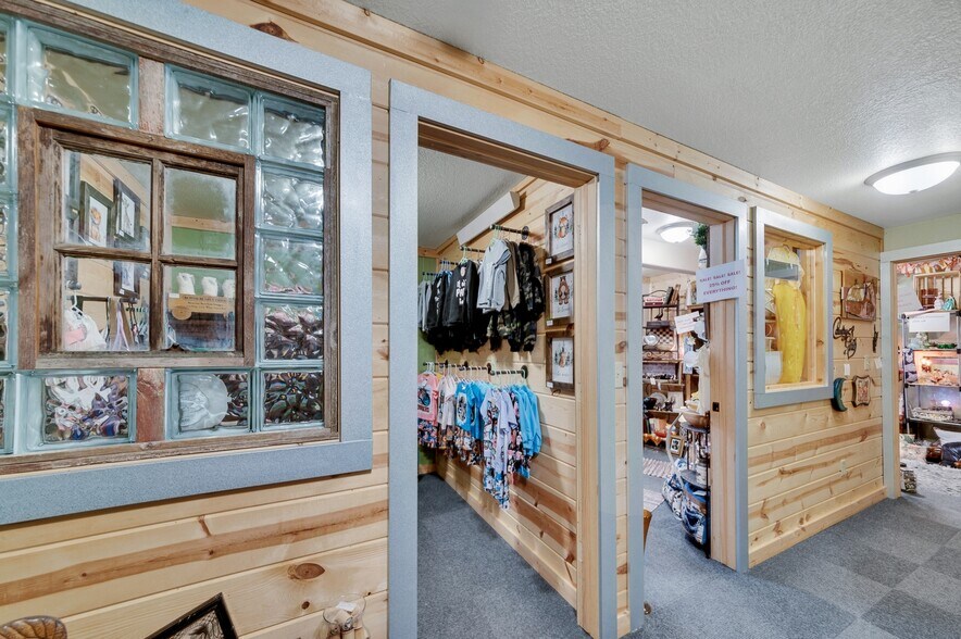 More Photos Of 710 Tenaya St, Hermosa General Retail For Sale