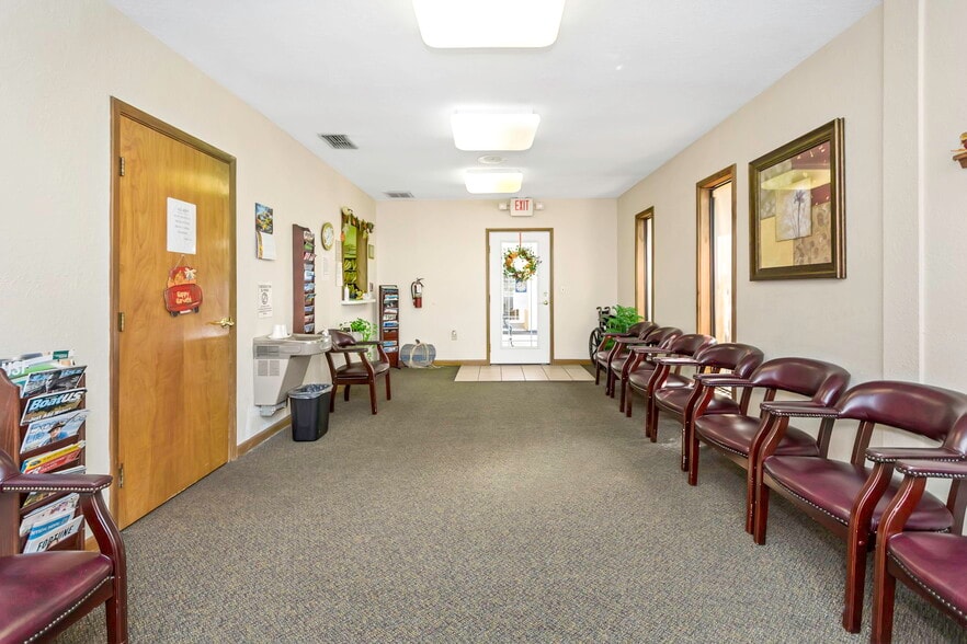 More Photos Of 701 N Hercules Ave, Clearwater Medical For Lease