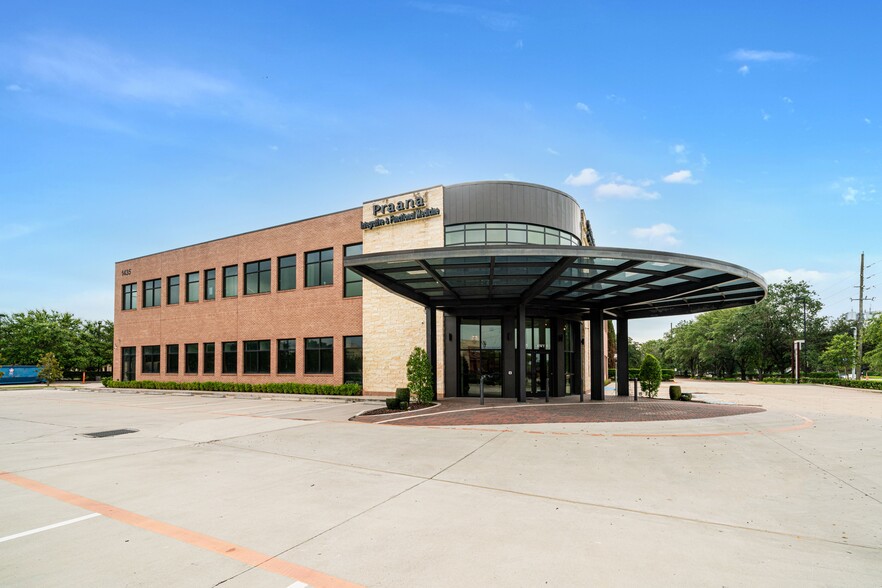 More Photos Of 1435 Highway 6, Sugar Land Healthcare For Sale
