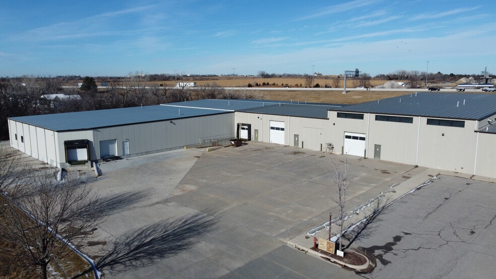 More Photos Of 3400 W O St, Lincoln Manufacturing For Sale