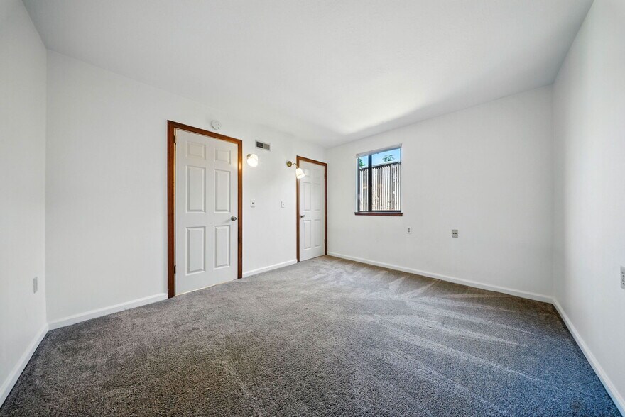 More Photos Of 1523-1527 Verdi St, Alameda Apartments For Sale