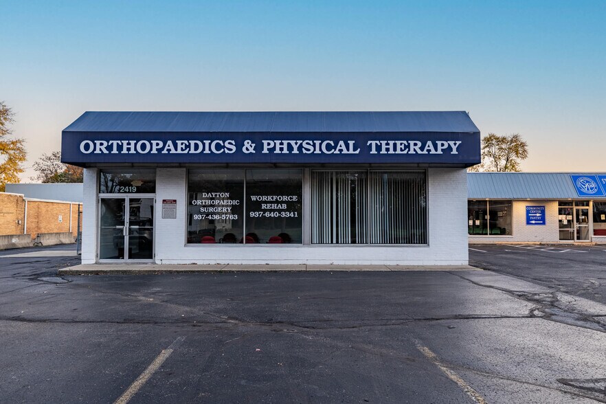 More Photos Of 2419 E High St, Springfield Storefront For Sale