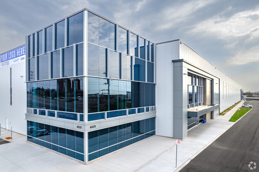 More Photos Of 6525 Mississauga Rd, Mississauga Warehouse For Lease