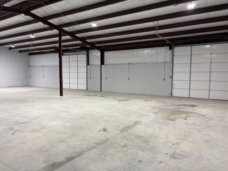 More Photos Of 441773 E. 260 rd, Vinita Warehouse For Lease