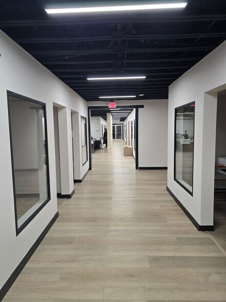 More Photos Of 1041 Eastside Rd, El Paso Warehouse For Sale