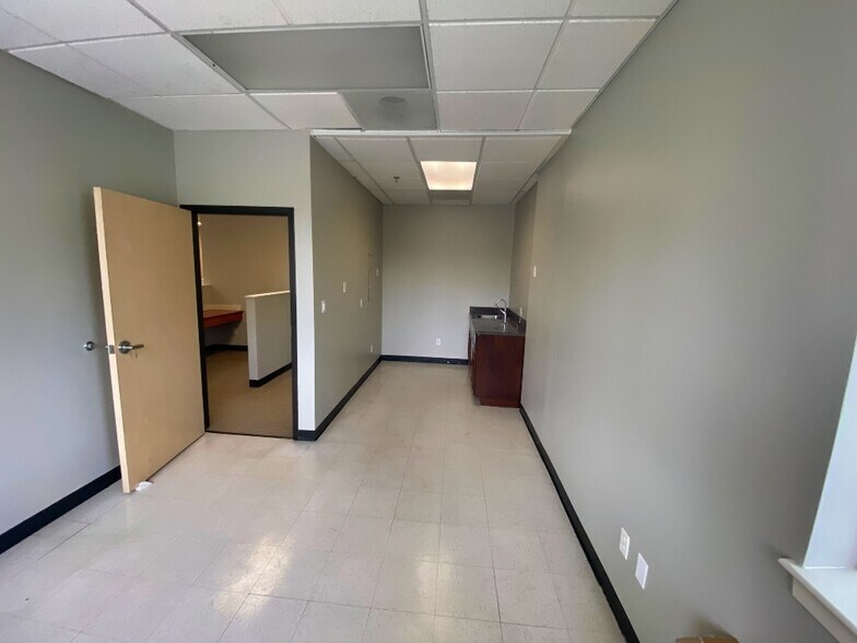 More Photos Of 2060 Aborn Rd, San Jose Medical For Lease
