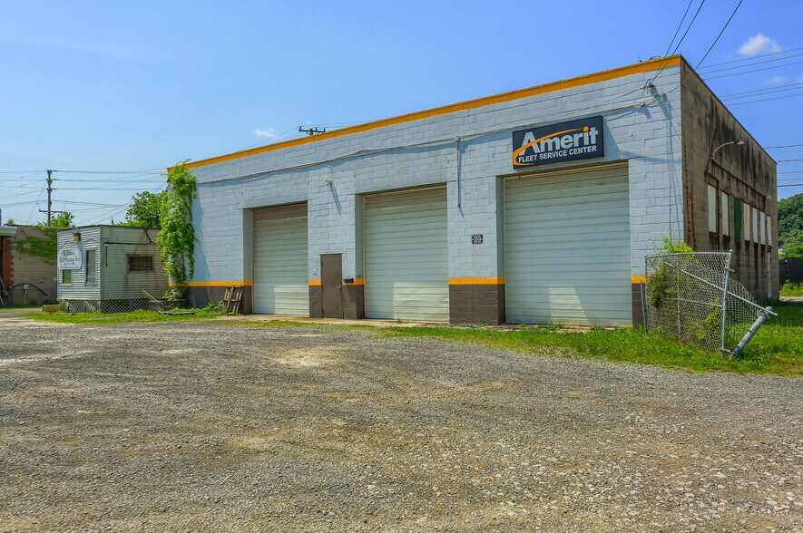 More Photos Of 98 Sproul St, McKees Rocks Truck Terminal For Sale
