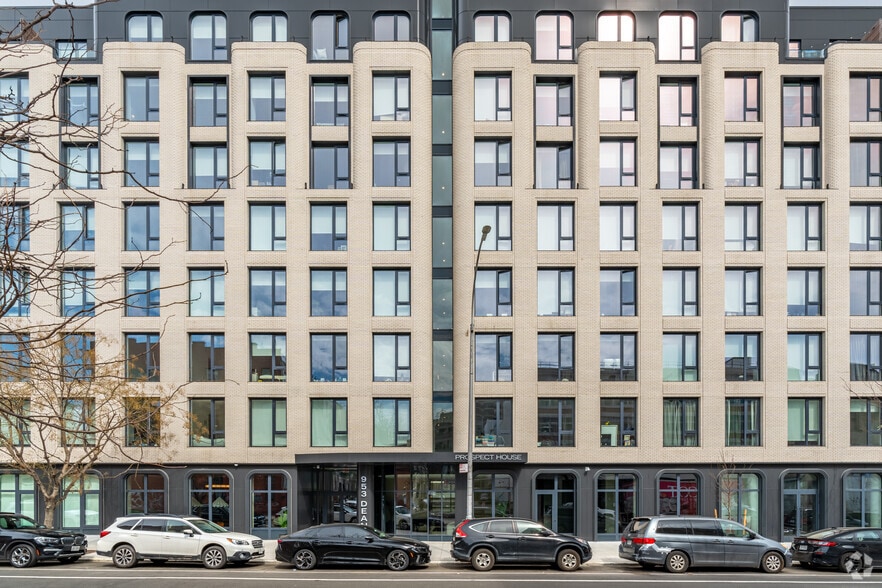 More Photos Of 953 Dean St, Brooklyn Apartments For Lease