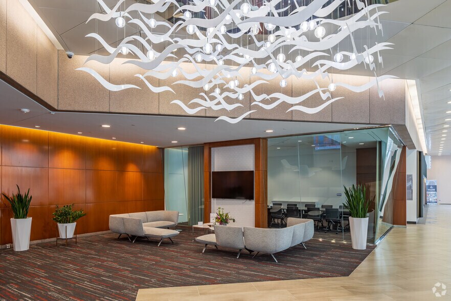 More Photos Of 600 17th St, Denver Coworking Space