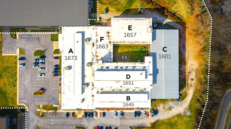 More Photos Of 1601 S Holtzclaw Ave, Chattanooga Office For Sale