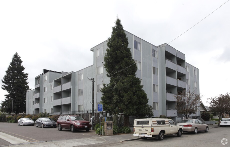 Primary Photo Of 65 Thornton St, San Leandro Apartments For Sale