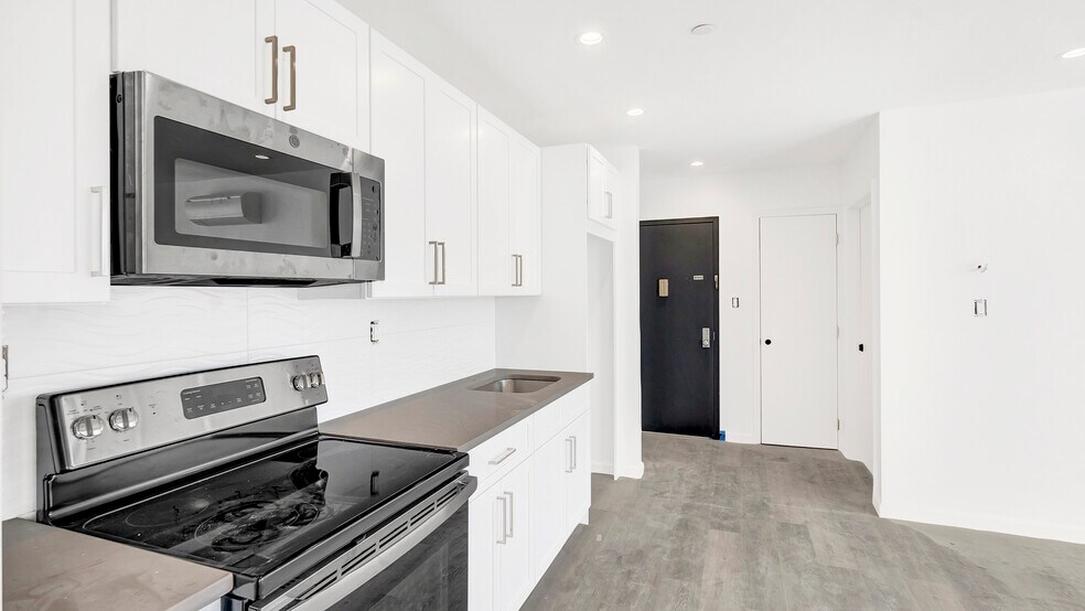 More Photos Of 12924 Merrick Blvd, Jamaica Apartments For Sale