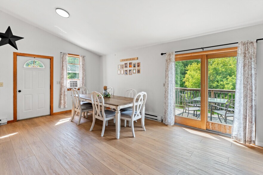 More Photos Of 2582 State Highway 7, Bainbridge Restaurant For Sale