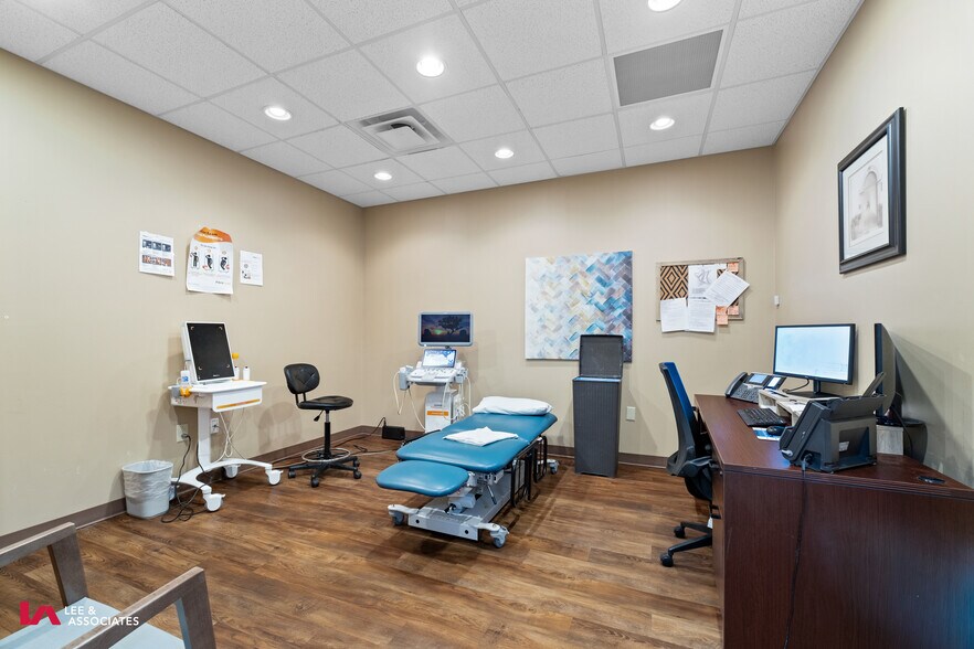More Photos Of 2774 N Decatur Rd, Decatur Medical For Sale