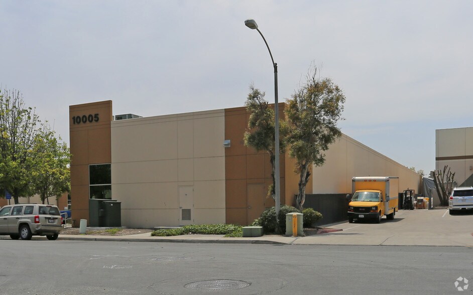 More Photos Of 10005 Marconi Dr, San Diego Distribution For Lease