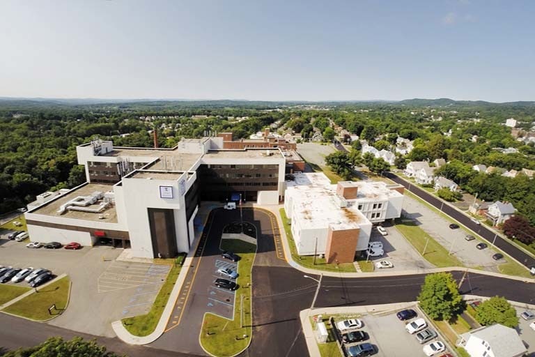 Primary Photo Of 60 Prospect Ave, Middletown Schools For Lease