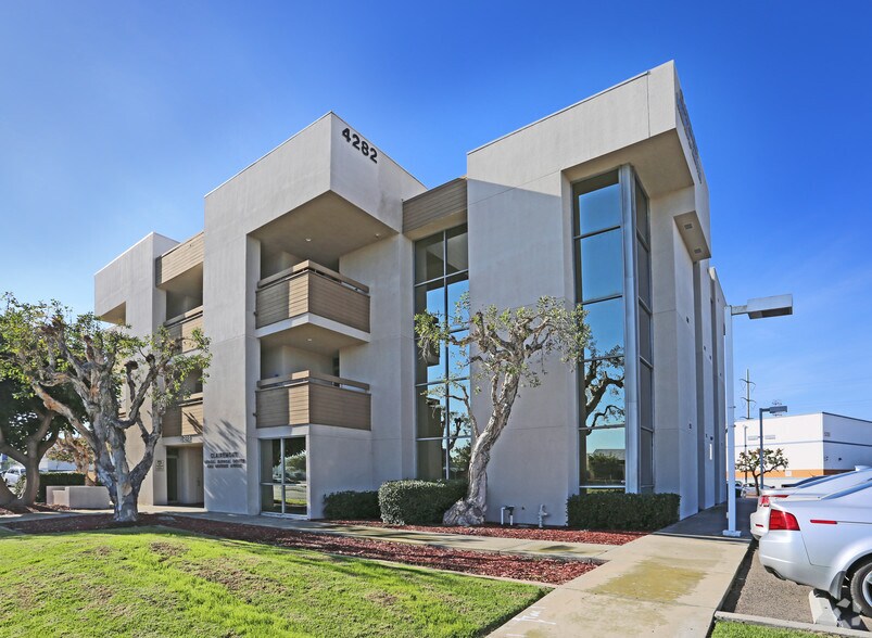 More Photos Of 4282 Genesee Ave, San Diego Medical For Lease