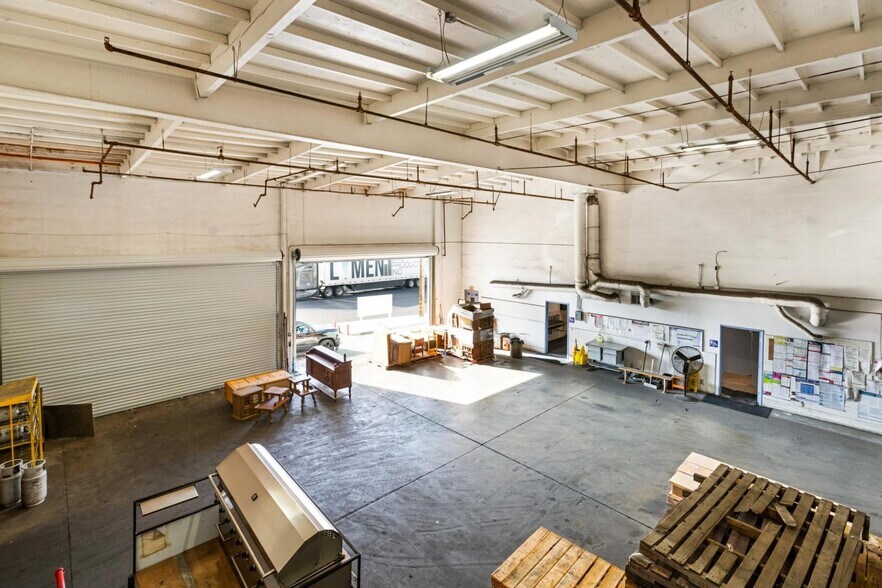 Primary Photo Of 505 E Gardena Blvd, Carson Manufacturing For Sale