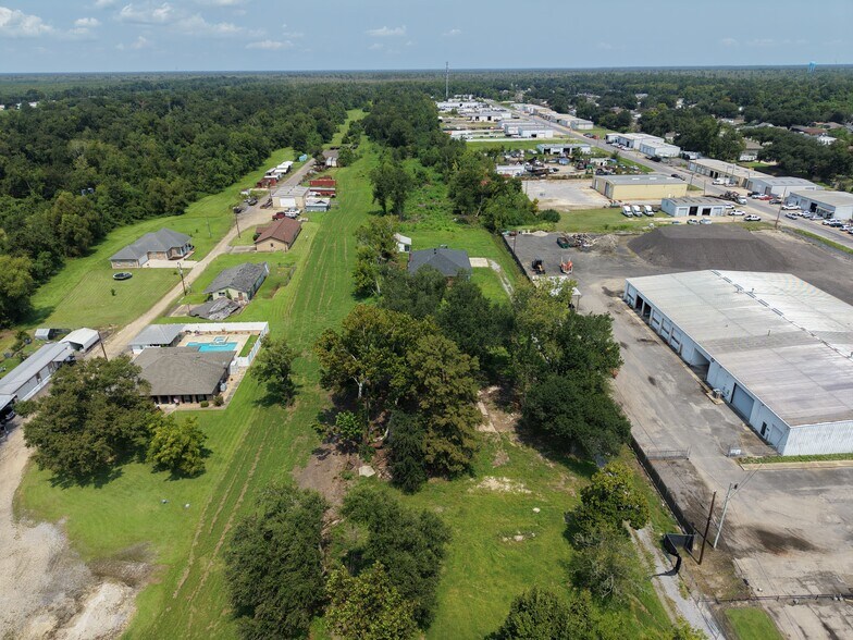 More Photos Of 945 Lyons Dr, La Place Land For Sale