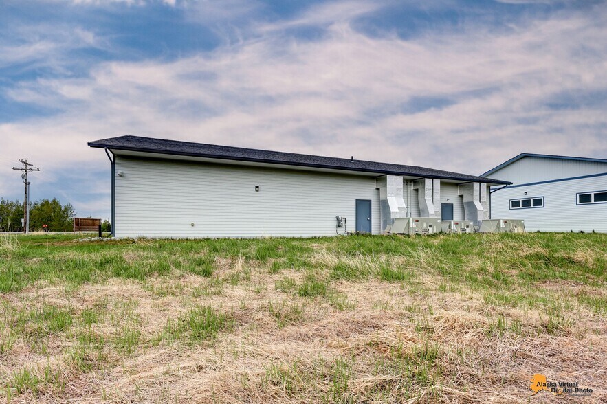 More Photos Of 1075 S Inner Springer Loop, Palmer Industrial For Sale