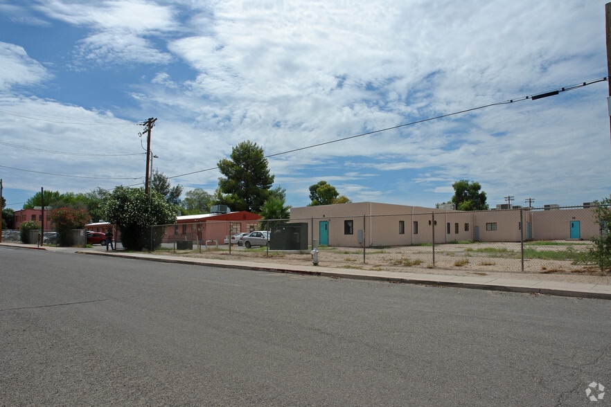 More Photos Of 2700 S 8th Ave, Tucson Medical For Sale