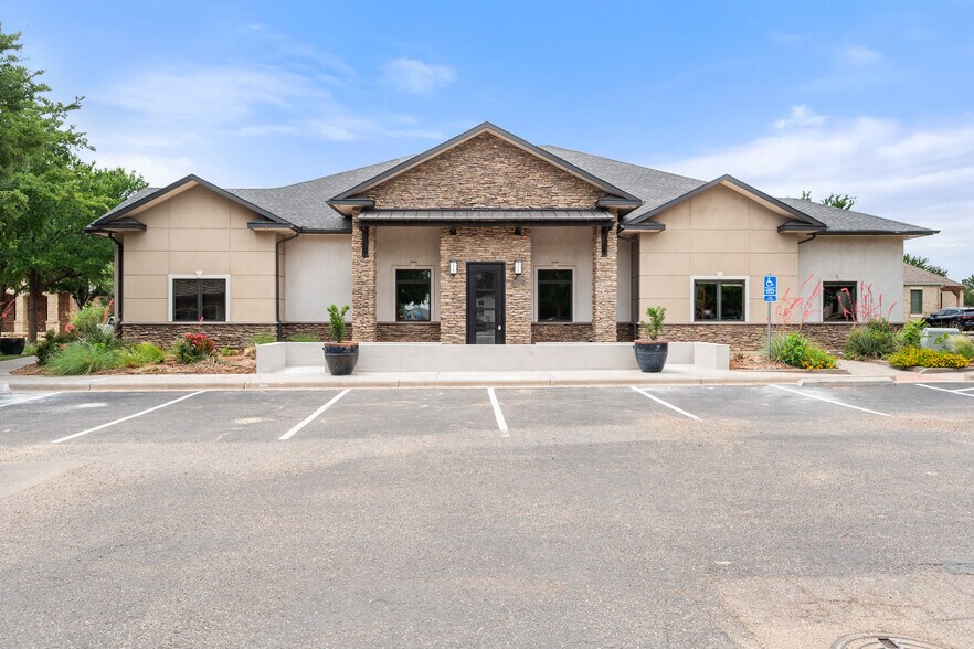 More Photos Of 6102 82nd St, Lubbock Medical For Sale