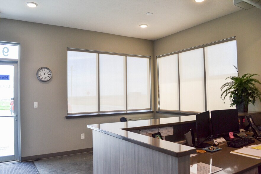 More Photos Of 9518 S 120th St, La Vista Self Storage For Sale