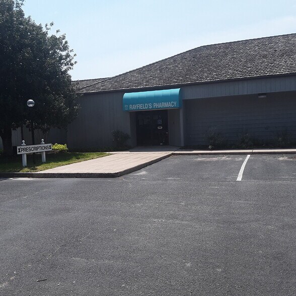 More Photos Of 9506 Hospital Ave, Nassawadox Medical For Sale