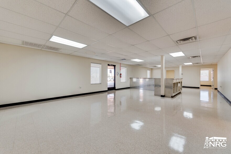 More Photos Of 1591 S US Highway 385, Andrews Warehouse For Sale