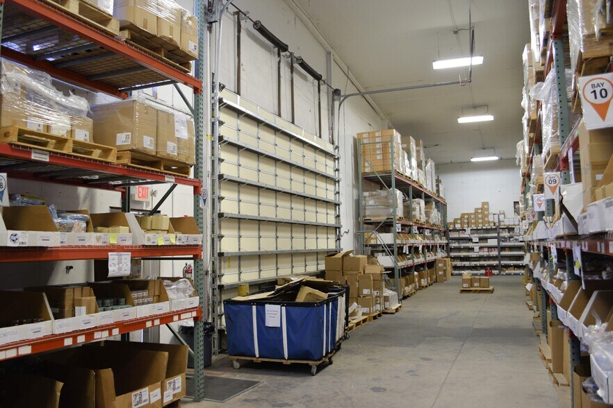 More Photos Of 133 Atlantic Dr, Maitland Warehouse For Lease