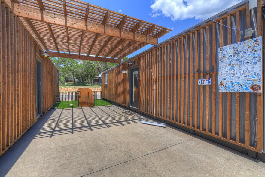 More Photos Of 14147 FM 306, Canyon Lake Trailer Camper Park For Sale