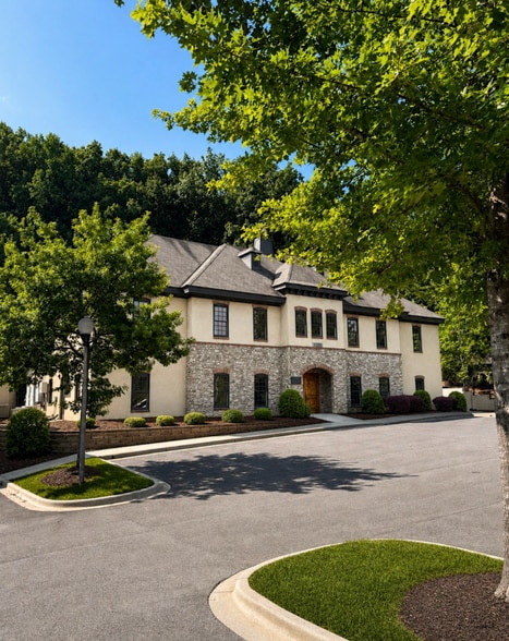 Primary Photo Of 1000 Southlake Park, Birmingham Office Residential For Sale