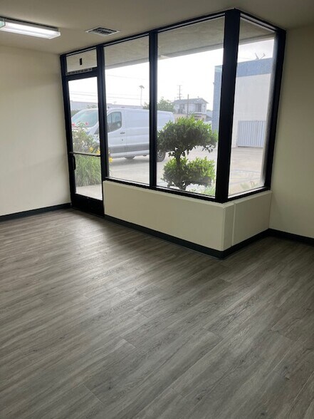 More Photos Of 10928 Weaver Ave, South El Monte Warehouse For Lease