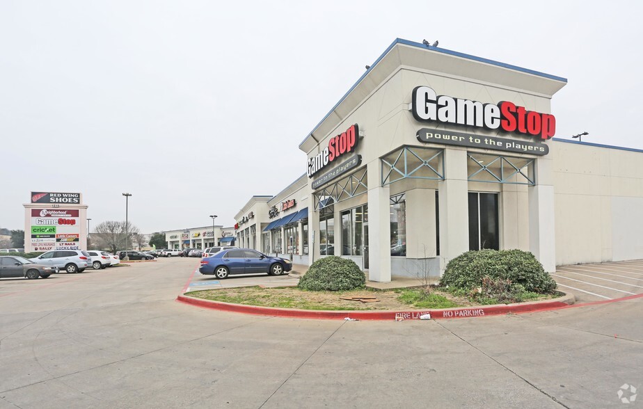 More Photos Of 1515 N Cockrell Hill Rd, Dallas Restaurant For Lease