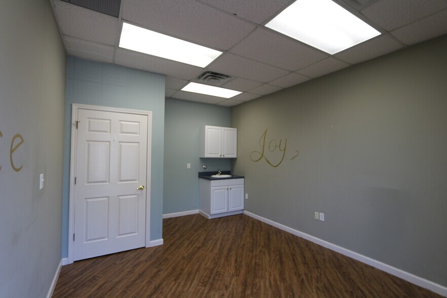 More Photos Of 2642 Highway 109, Wildwood Office For Lease