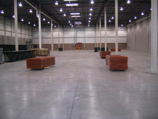 More Photos Of 1720 Boulter Industrial Pky, Webster Warehouse For Lease