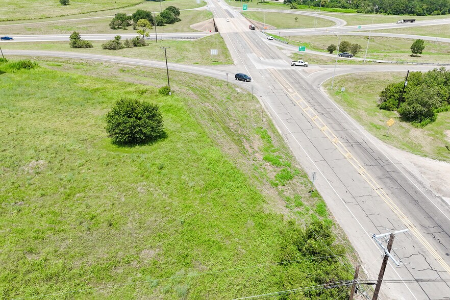 More Photos Of 102 Dixie Street, Brenham Land For Sale