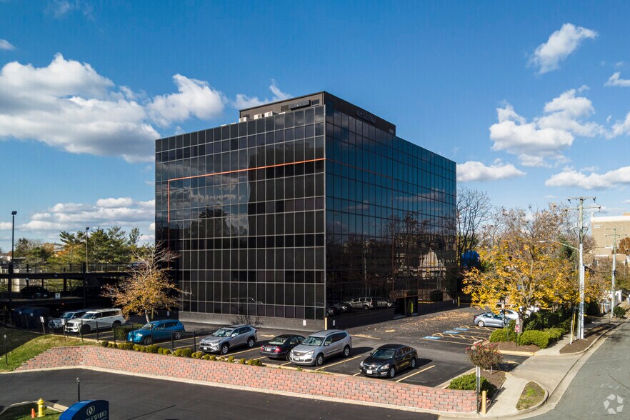 More Photos Of 85 S Bragg St, Alexandria Office For Lease