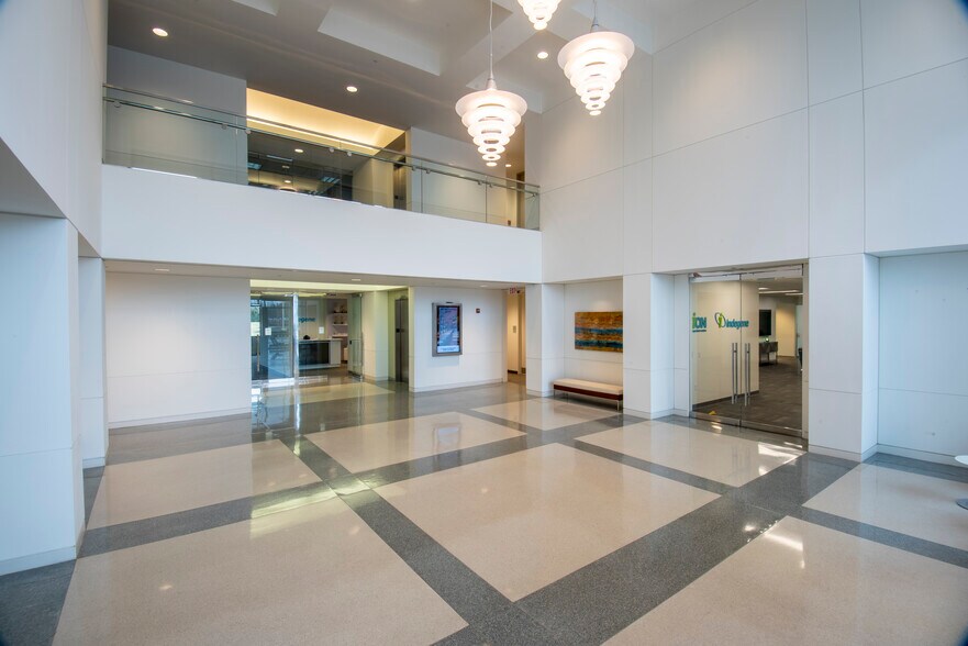 More Photos Of 150 College Rd W, Princeton Office For Lease