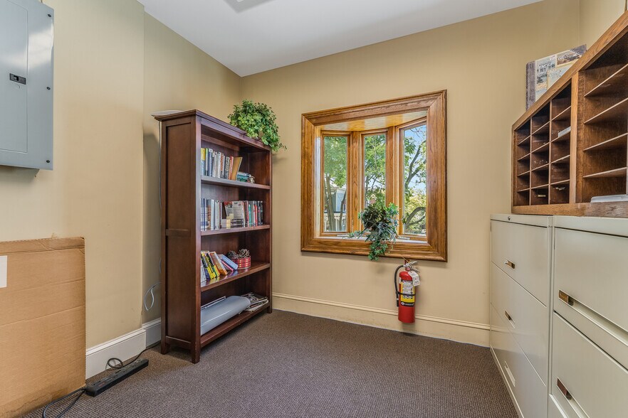 More Photos Of 1 Main St, Flemington Office For Sale