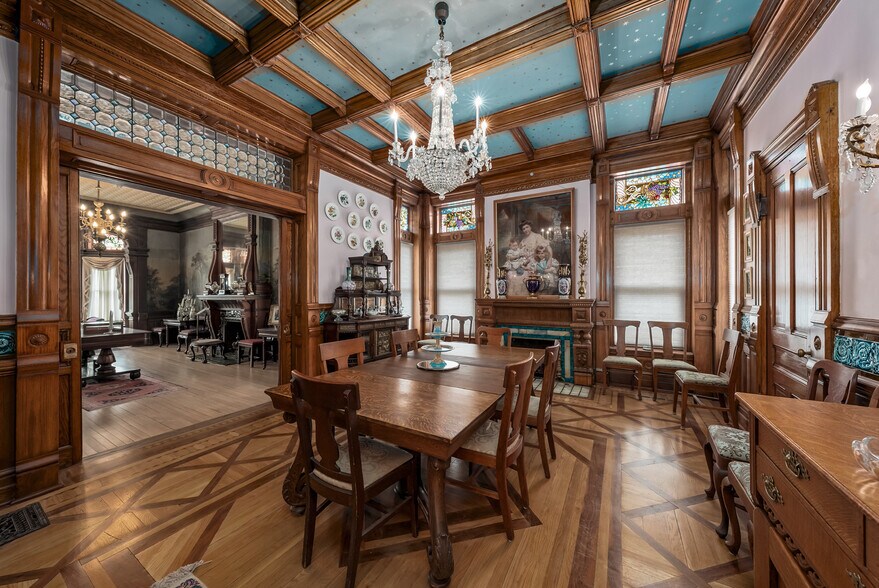 More Photos Of 809 Hall St, Saint Joseph Hospitality For Sale