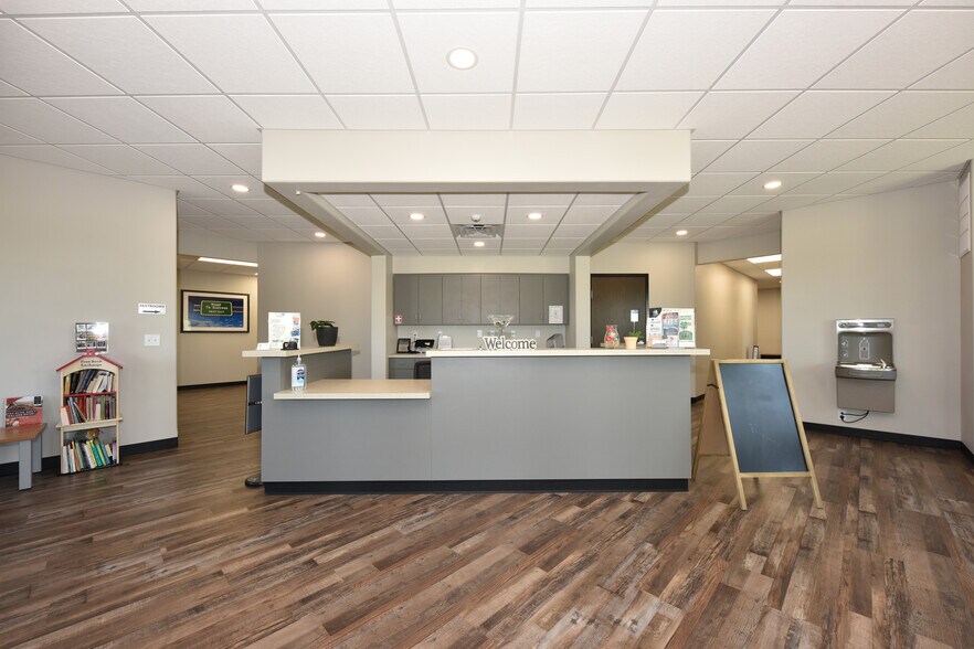 More Photos Of N9450 Mohawk Rd, Theresa Office For Sale