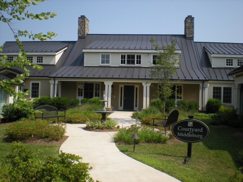 Primary Photo Of 10 N Pendleton St, Middleburg Office For Sale