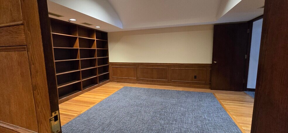 More Photos Of 108-122 W Jefferson St, Syracuse Office Residential For Sale