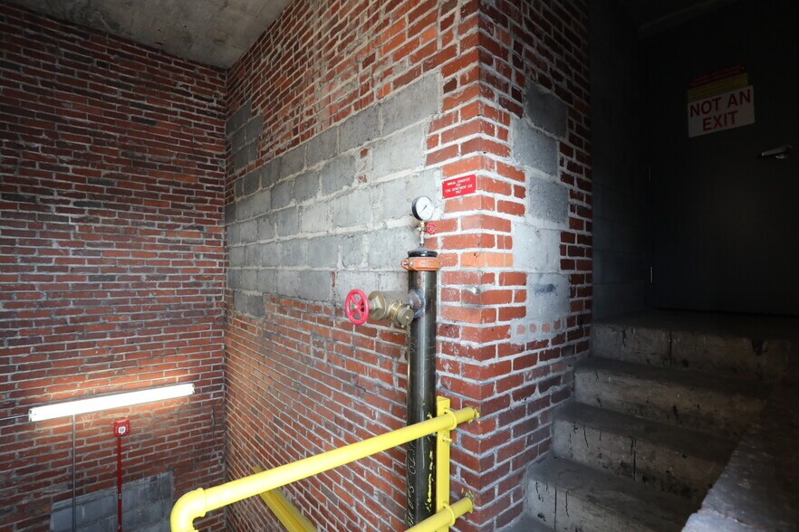 More Photos Of 50 Kennedy St, Chambersburg Warehouse For Sale